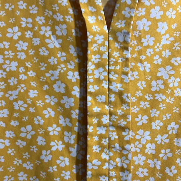 SHEIN Women's Yellow and White Floral Top - Size XL - Picture 5 of 7